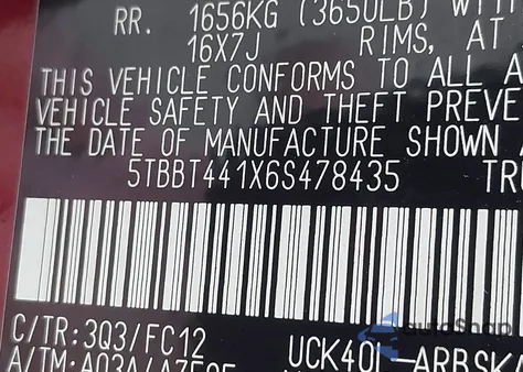 2006 Toyota Tundra Sr5 V8 z USA, uszkodzony, nr VIN 5TBBT441X6S478435
